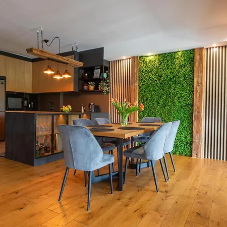 Lägenhet Apartament Pod Winogronami *