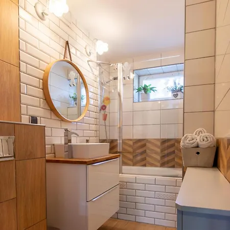 Lägenhet Apartament Pod Winogronami